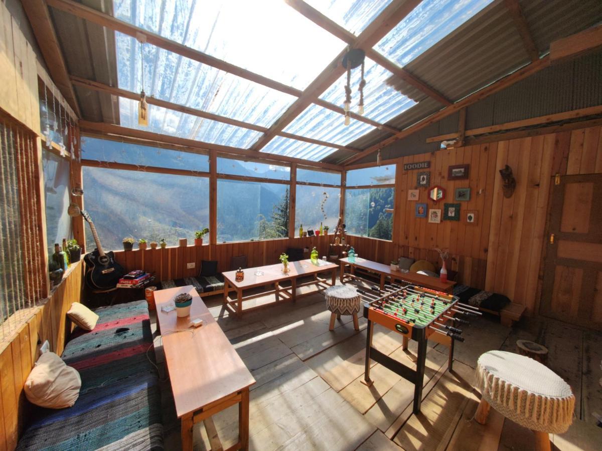 Freebird Nest Jibhi Hotel ภายนอก รูปภาพ