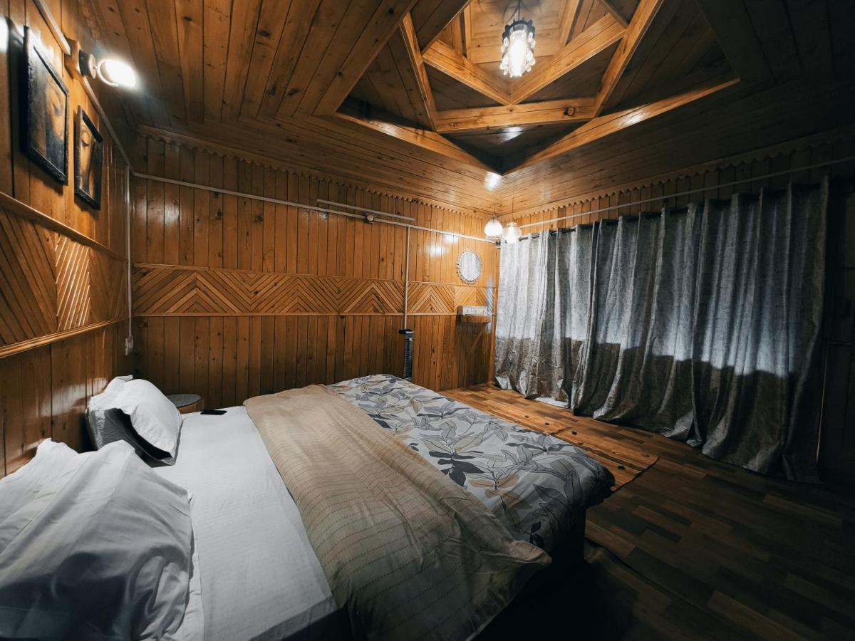 Freebird Nest Jibhi Hotel ภายนอก รูปภาพ