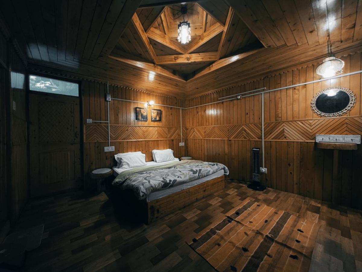 Freebird Nest Jibhi Hotel ภายนอก รูปภาพ
