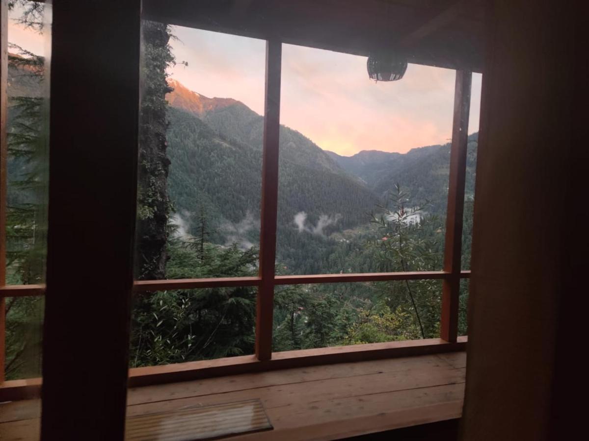 Freebird Nest Jibhi Hotel ภายนอก รูปภาพ