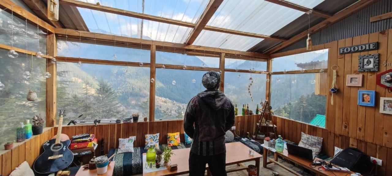 Freebird Nest Jibhi Hotel ภายนอก รูปภาพ