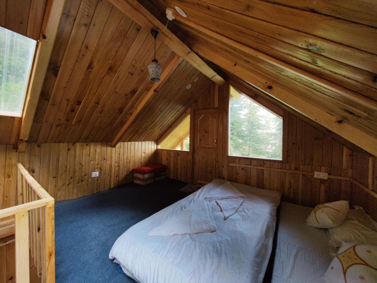 Freebird Nest Jibhi Hotel ภายนอก รูปภาพ