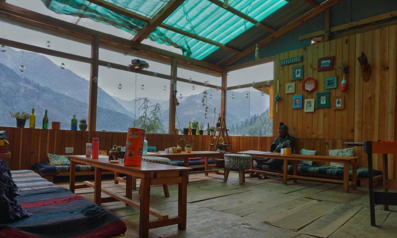 Freebird Nest Jibhi Hotel ภายนอก รูปภาพ